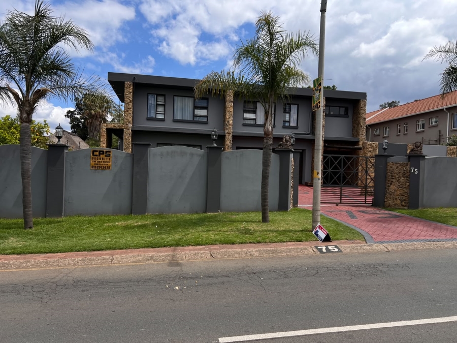 3 Bedroom Property for Sale in Brackendowns Gauteng