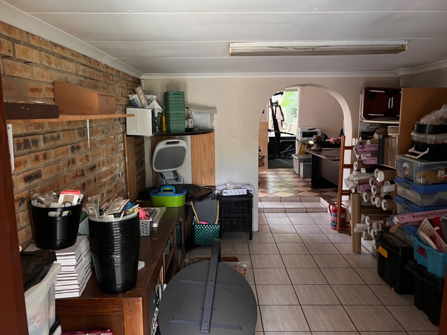 3 Bedroom Property for Sale in Brackendowns Gauteng