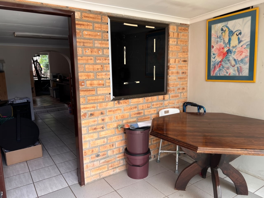 3 Bedroom Property for Sale in Brackendowns Gauteng