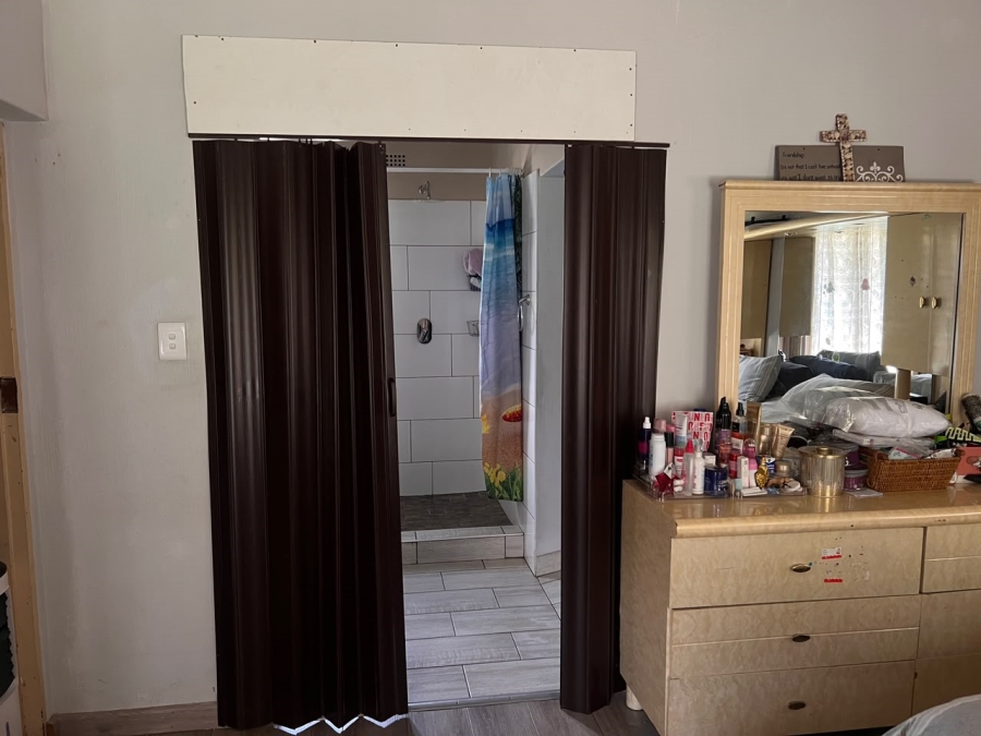 3 Bedroom Property for Sale in Brackendowns Gauteng