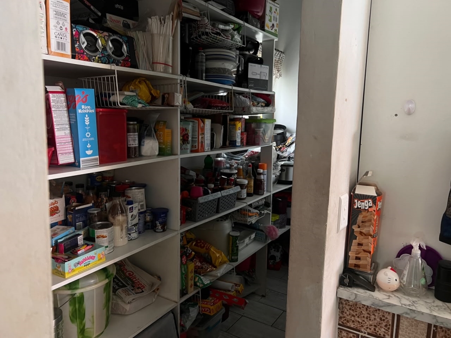 3 Bedroom Property for Sale in Brackendowns Gauteng