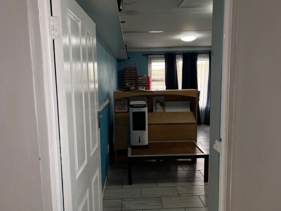 3 Bedroom Property for Sale in Brackendowns Gauteng