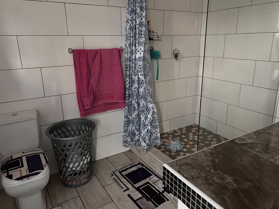 3 Bedroom Property for Sale in Brackendowns Gauteng