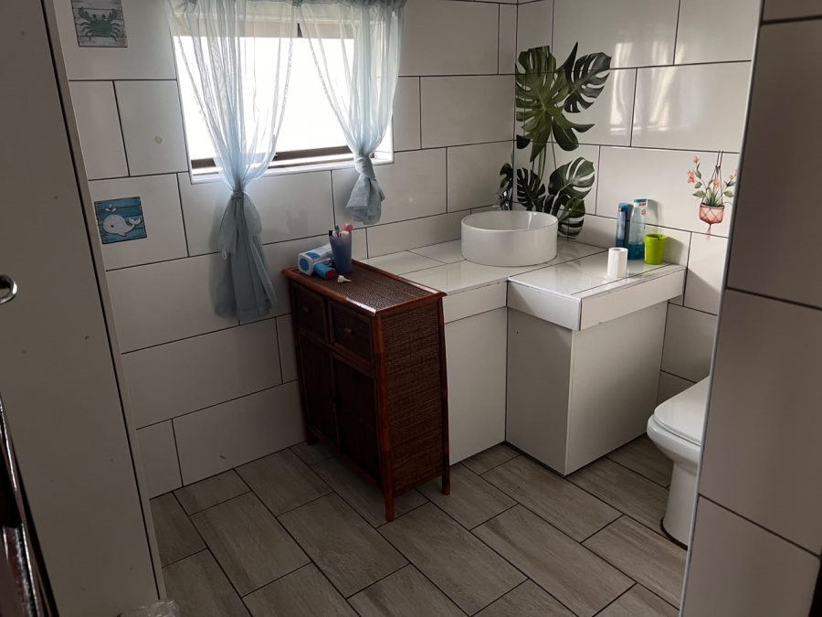 3 Bedroom Property for Sale in Brackendowns Gauteng
