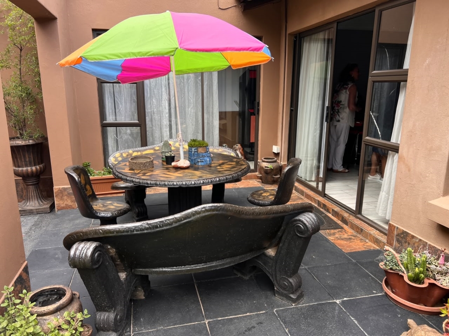 3 Bedroom Property for Sale in Brackendowns Gauteng