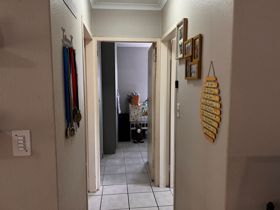2 Bedroom Property for Sale in Albertsdal Gauteng