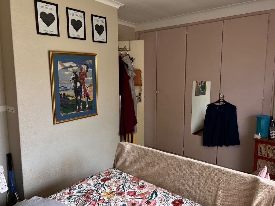 2 Bedroom Property for Sale in Albertsdal Gauteng