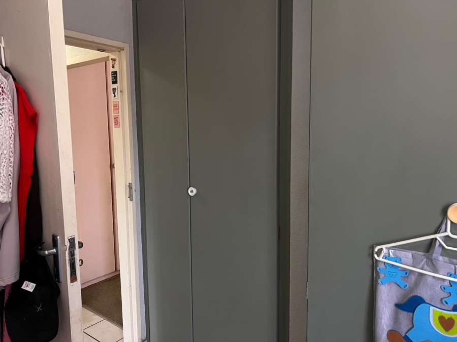 2 Bedroom Property for Sale in Albertsdal Gauteng