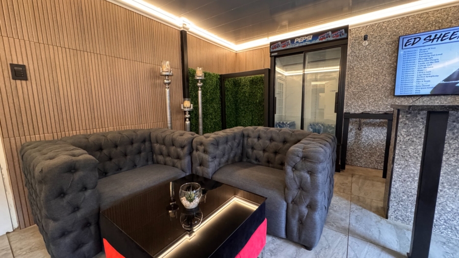 21 Bedroom Property for Sale in Three Rivers Gauteng