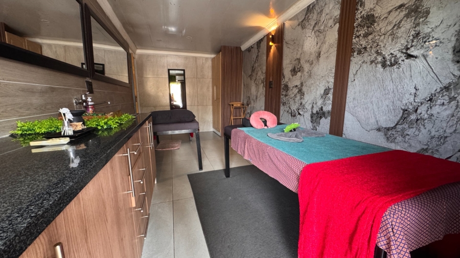 21 Bedroom Property for Sale in Three Rivers Gauteng