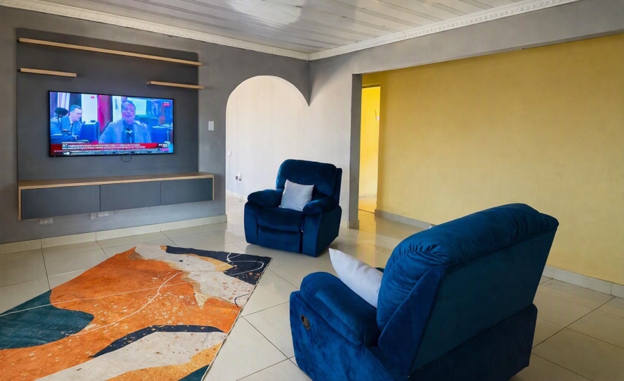 3 Bedroom Property for Sale in Lakeside Gauteng