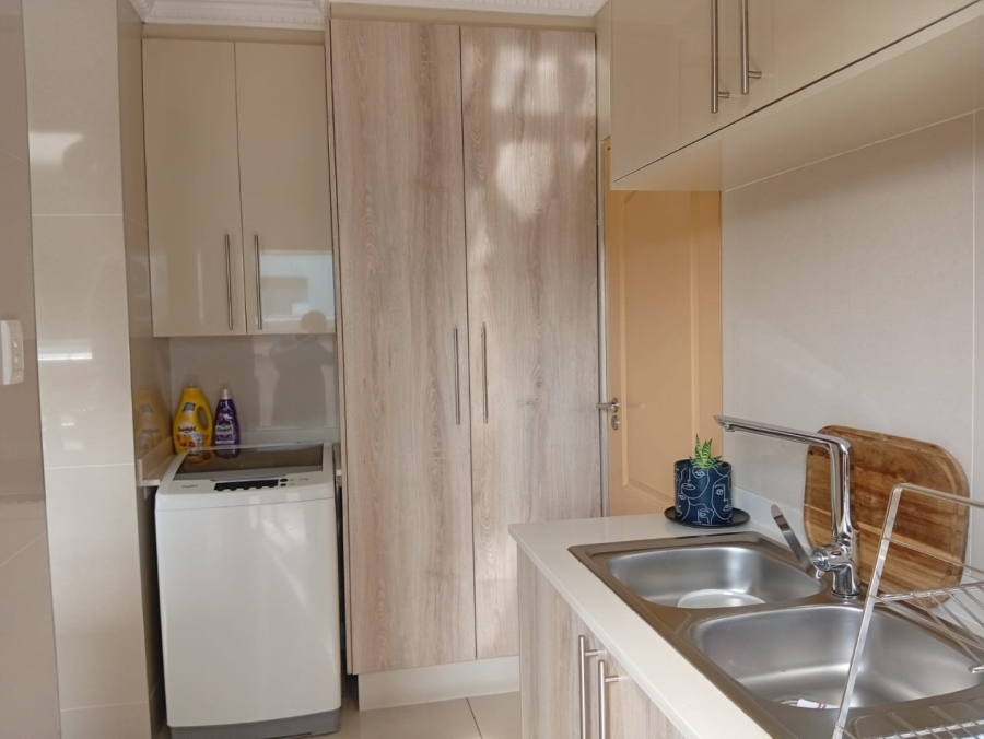 4 Bedroom Property for Sale in Helderwyk Gauteng