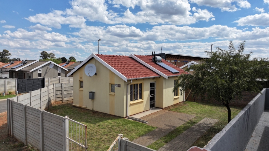 2 Bedroom Property for Sale in Sky City Gauteng