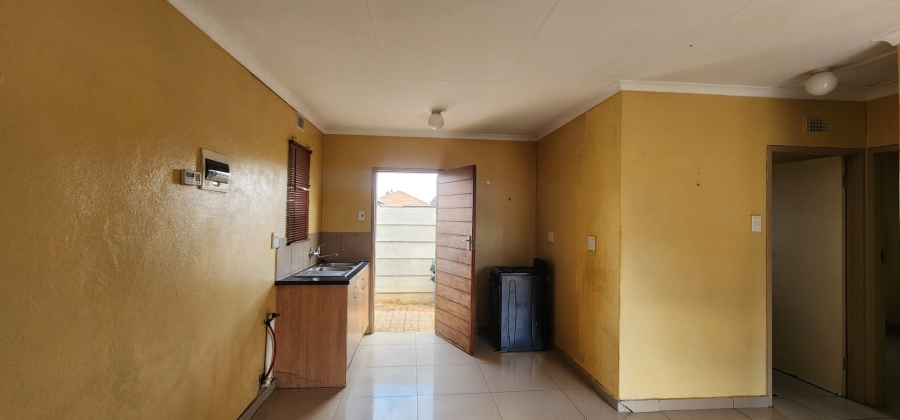 2 Bedroom Property for Sale in Sky City Gauteng