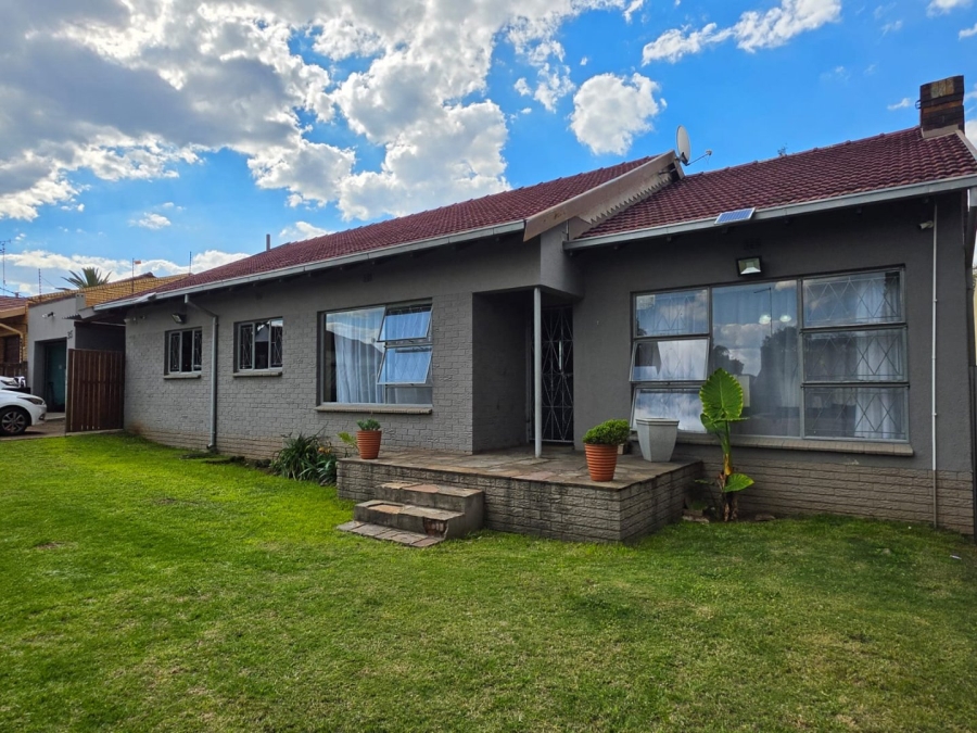 3 Bedroom Property for Sale in Woodmere Gauteng