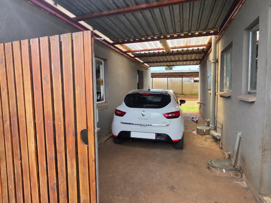 3 Bedroom Property for Sale in Woodmere Gauteng