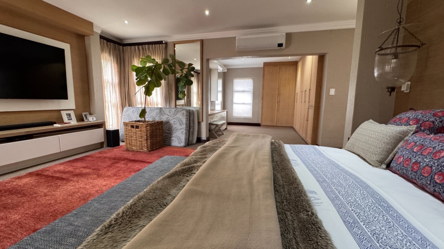 6 Bedroom Property for Sale in Three Rivers East Gauteng