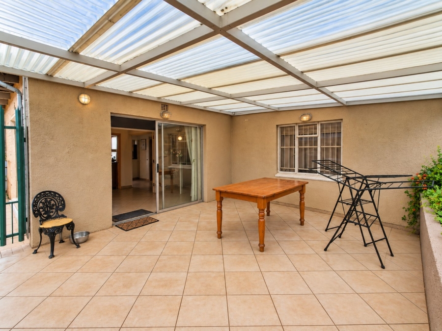 4 Bedroom Property for Sale in Wychwood Gauteng