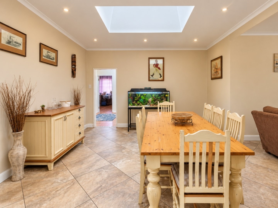 4 Bedroom Property for Sale in Wychwood Gauteng