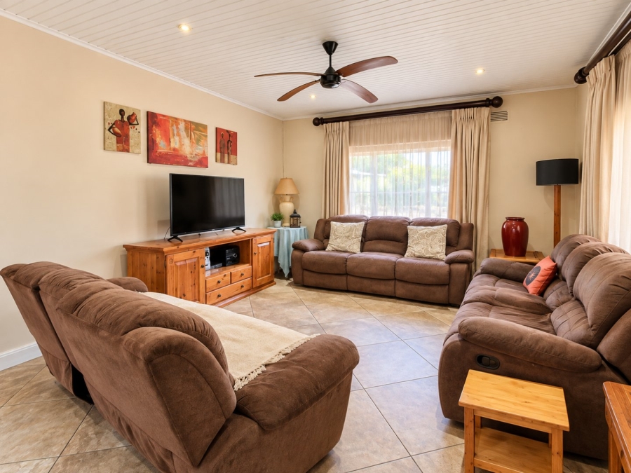 4 Bedroom Property for Sale in Wychwood Gauteng