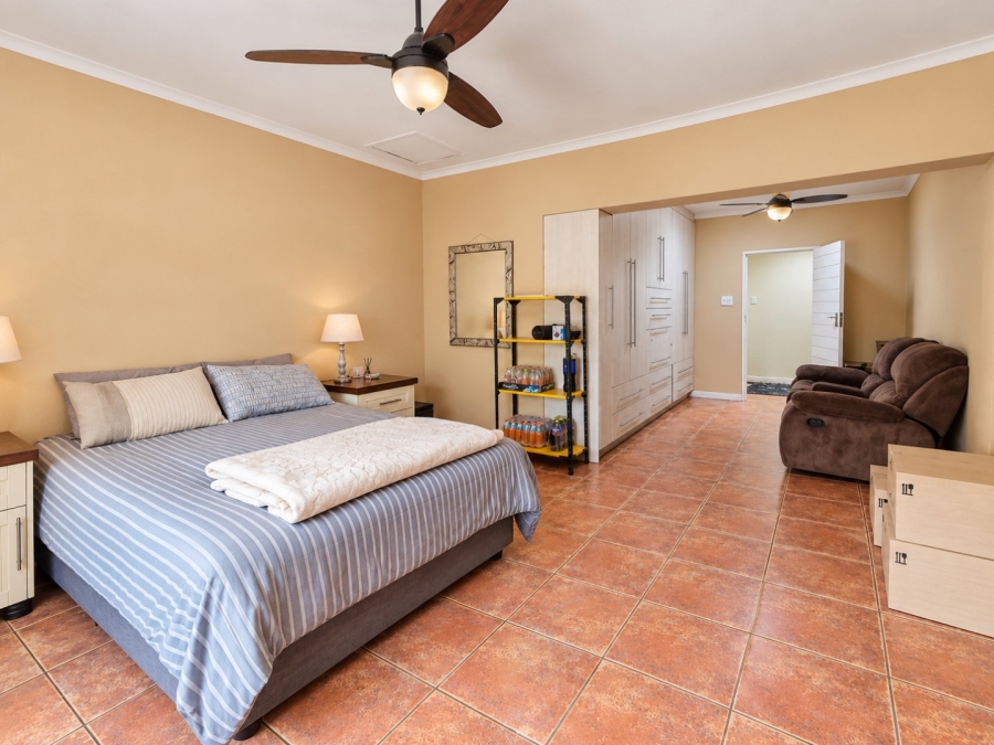 4 Bedroom Property for Sale in Wychwood Gauteng