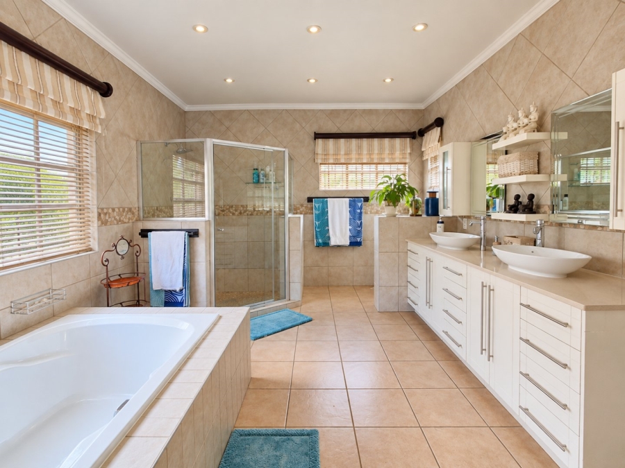 4 Bedroom Property for Sale in Wychwood Gauteng