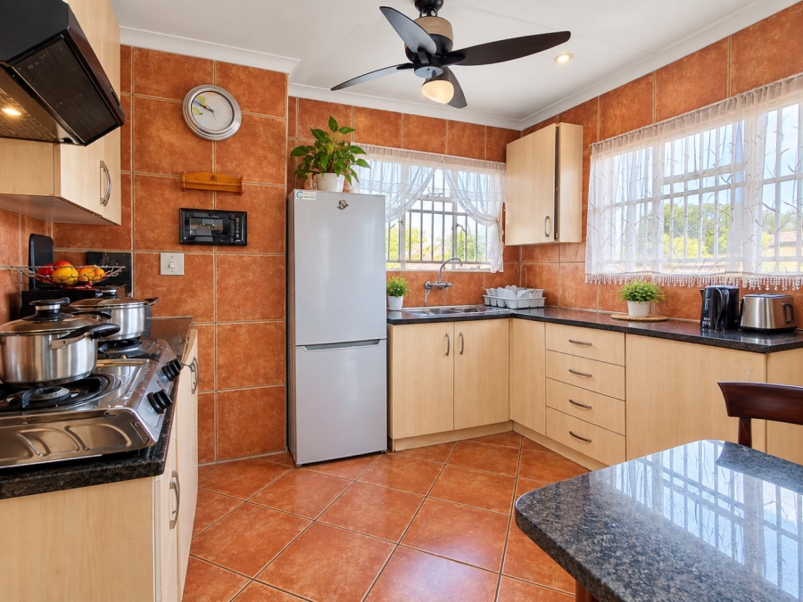 4 Bedroom Property for Sale in Wychwood Gauteng