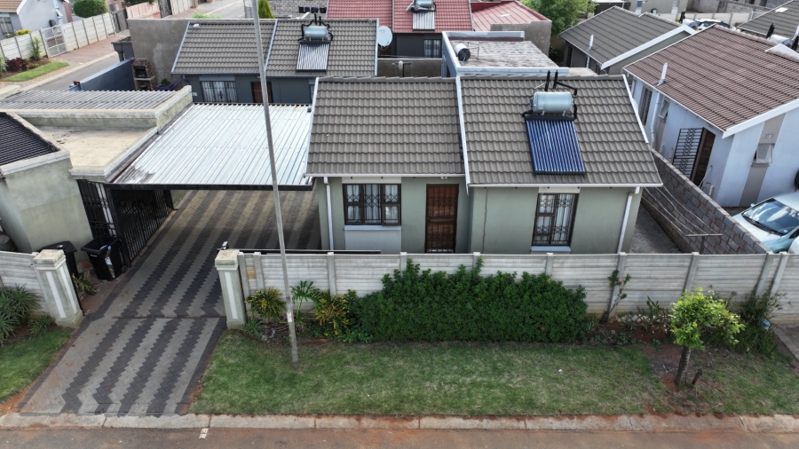 2 Bedroom Property for Sale in Sky City Gauteng