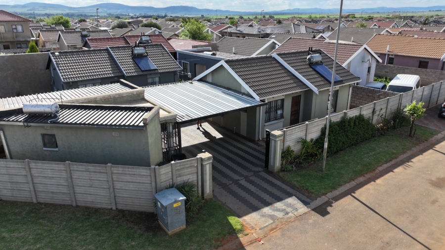 2 Bedroom Property for Sale in Sky City Gauteng