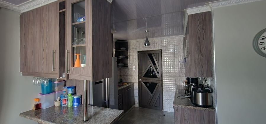2 Bedroom Property for Sale in Sky City Gauteng
