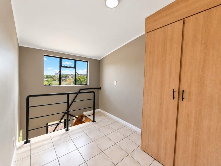 2 Bedroom Property for Sale in Braamfontein Werf Gauteng