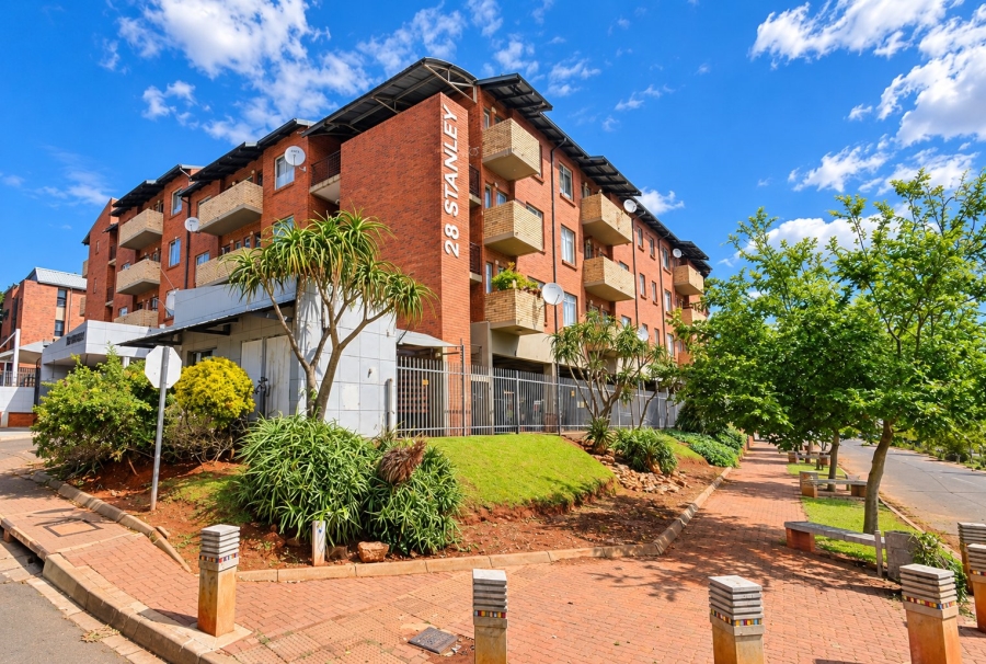 2 Bedroom Property for Sale in Braamfontein Werf Gauteng