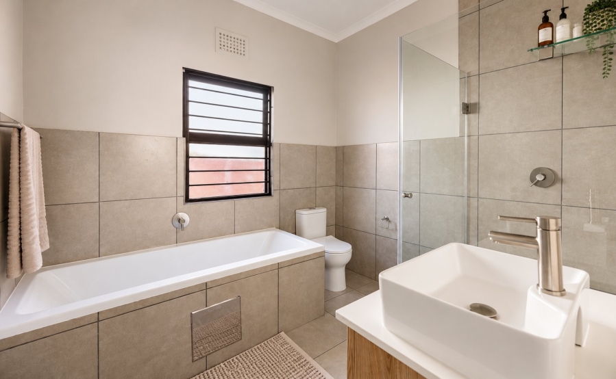3 Bedroom Property for Sale in Rietvalleirand Gauteng