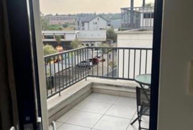 To Let 1 Bedroom Property for Rent in Olivedale Gauteng