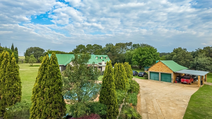 5 Bedroom Property for Sale in Nestpark A H Gauteng