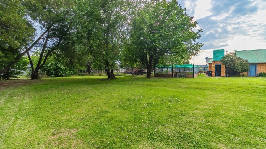 5 Bedroom Property for Sale in Nestpark A H Gauteng