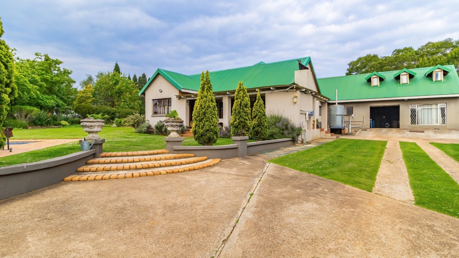 5 Bedroom Property for Sale in Nestpark A H Gauteng