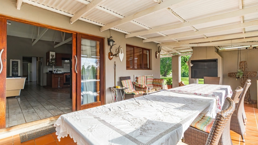 5 Bedroom Property for Sale in Nestpark A H Gauteng