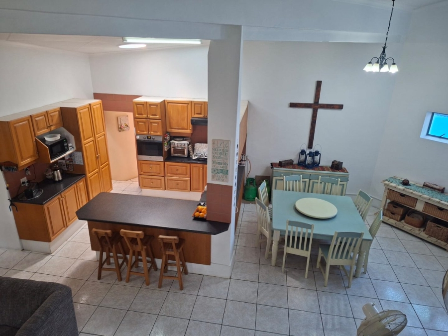 5 Bedroom Property for Sale in The Reeds Gauteng