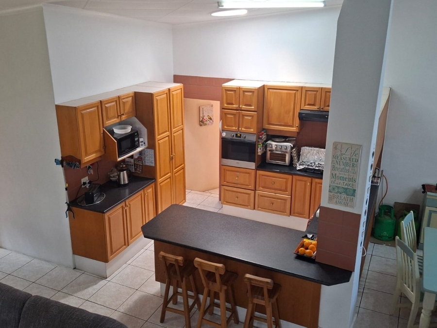 5 Bedroom Property for Sale in The Reeds Gauteng