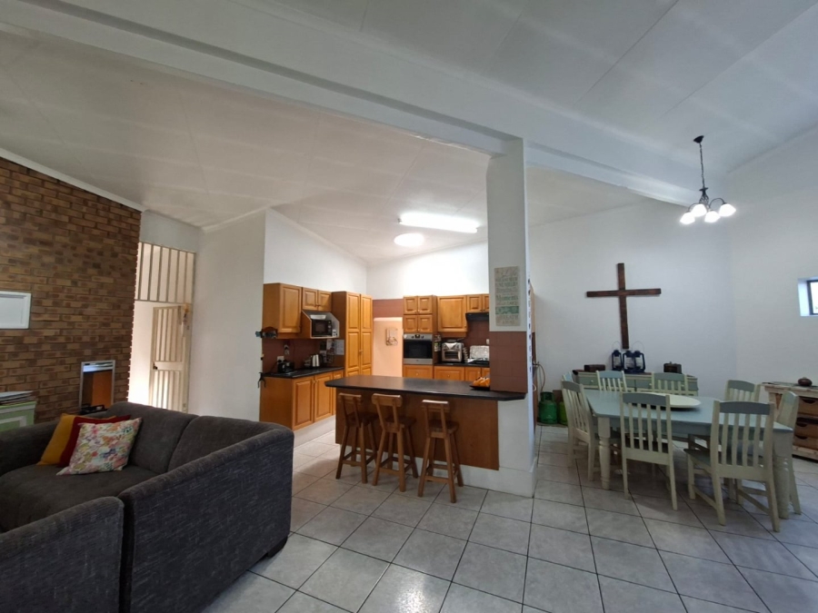 5 Bedroom Property for Sale in The Reeds Gauteng