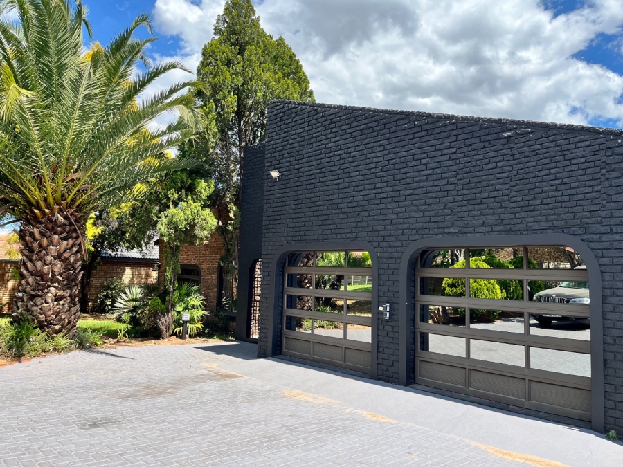 4 Bedroom Property for Sale in Vanderbijlpark SE 3 Gauteng