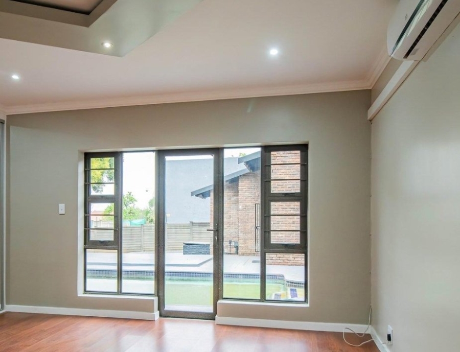 4 Bedroom Property for Sale in Vanderbijlpark SE 3 Gauteng