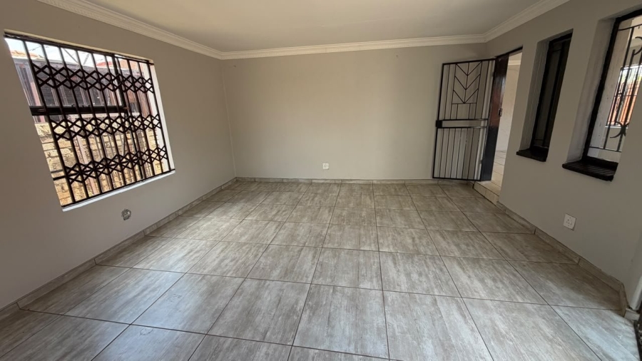 3 Bedroom Property for Sale in Soshanguve VV Gauteng