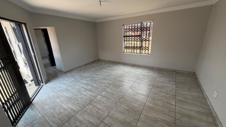 3 Bedroom Property for Sale in Soshanguve VV Gauteng