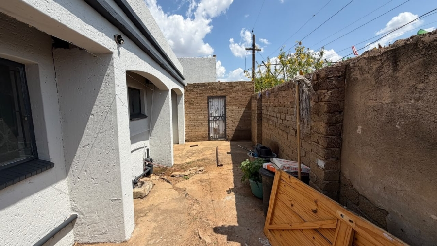 3 Bedroom Property for Sale in Soshanguve VV Gauteng