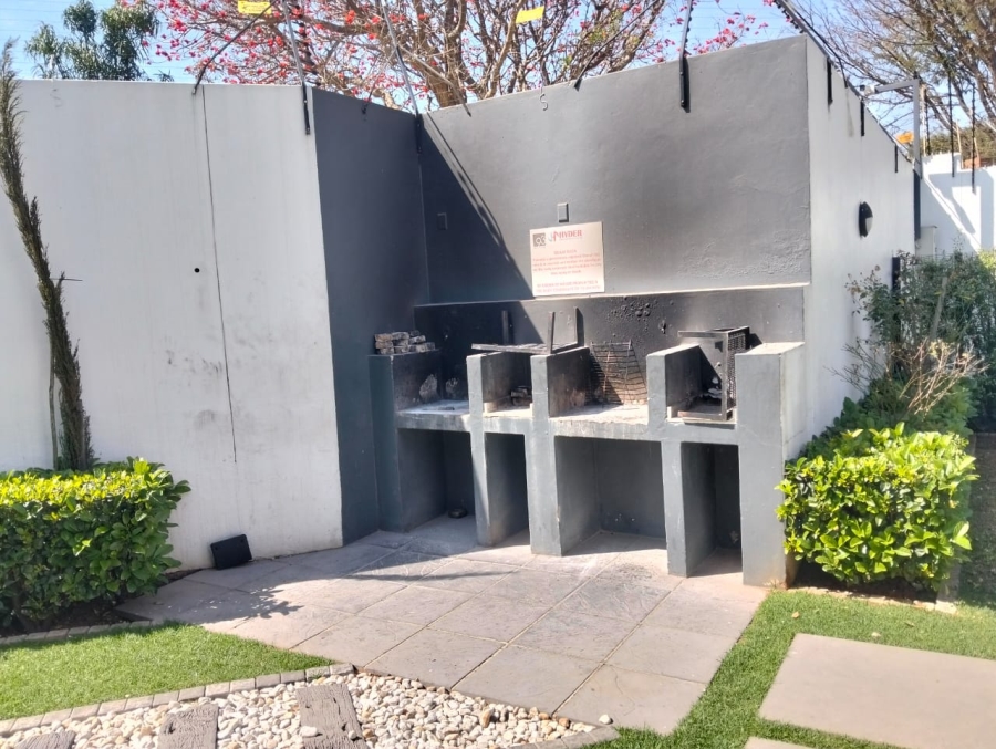 To Let 2 Bedroom Property for Rent in Carlswald Gauteng