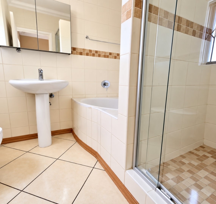 2 Bedroom Property for Sale in Ravenswood Gauteng