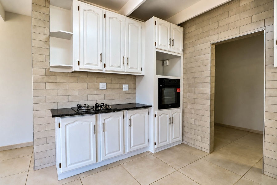 5 Bedroom Property for Sale in Wierda Park Gauteng