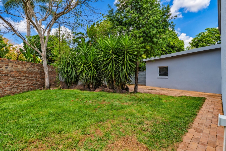 5 Bedroom Property for Sale in Wierda Park Gauteng